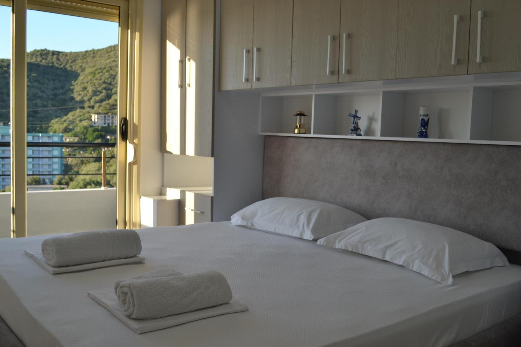 דירות Vlorë Seaview Penthouse Terrace & Garage מראה חיצוני תמונה