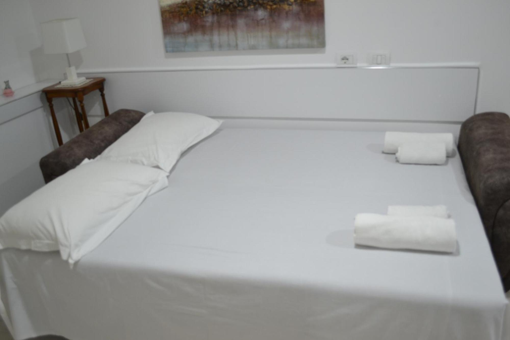 דירות Vlorë Seaview Penthouse Terrace & Garage מראה חיצוני תמונה