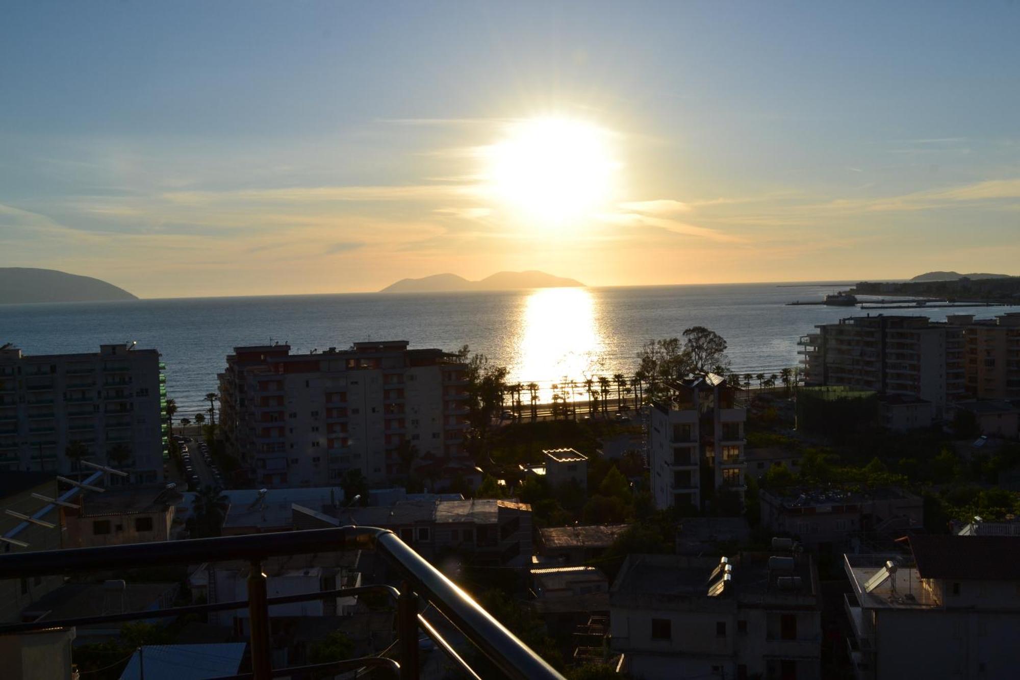 דירות Vlorë Seaview Penthouse Terrace & Garage מראה חיצוני תמונה