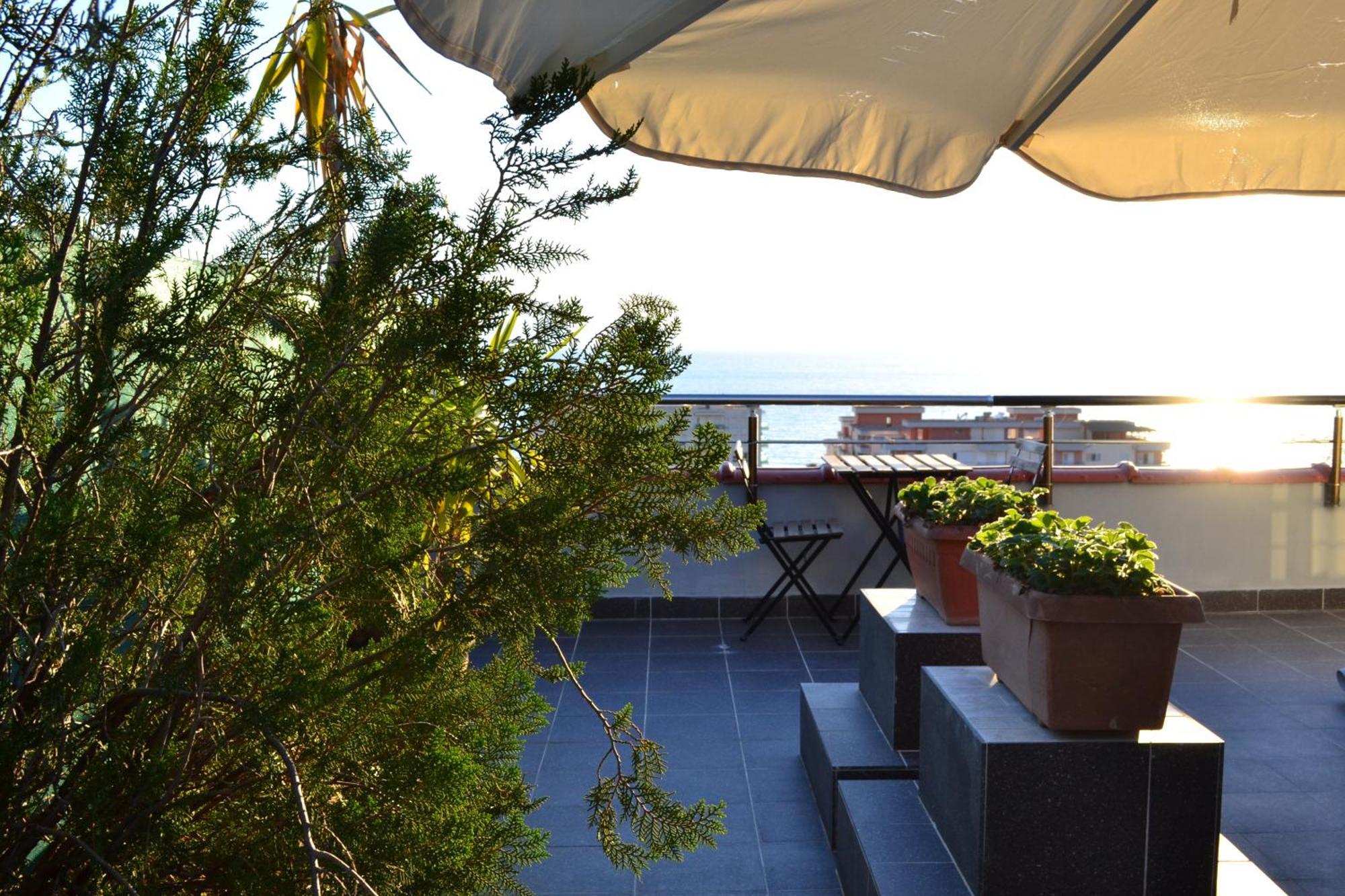 דירות Vlorë Seaview Penthouse Terrace & Garage מראה חיצוני תמונה